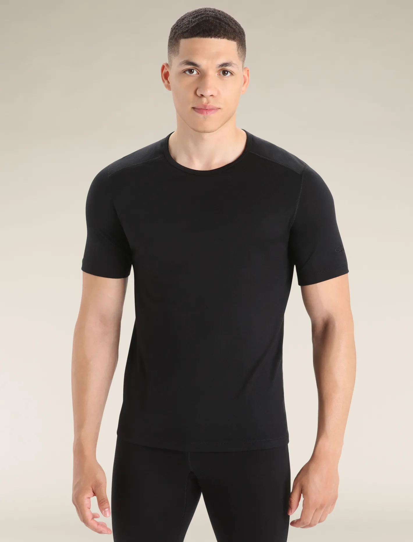 Icebreaker Base Layers^Men's Merino 200 Oasis Short Sleeve Crew Neck Thermal Top Black