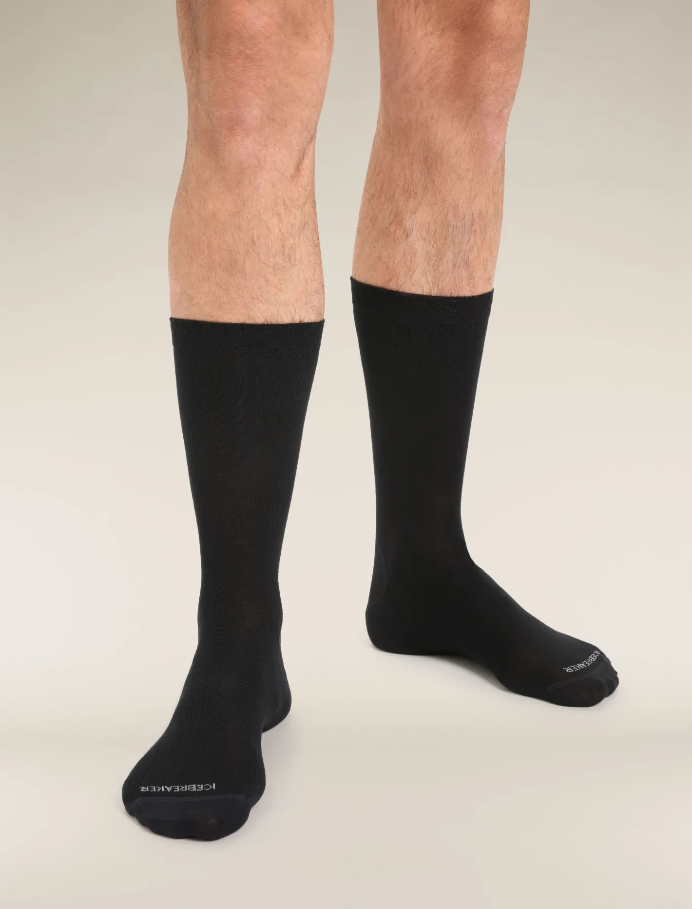 Icebreaker Socks^Men's Merino Lifestyle Fine Gauge Crew Socks Black