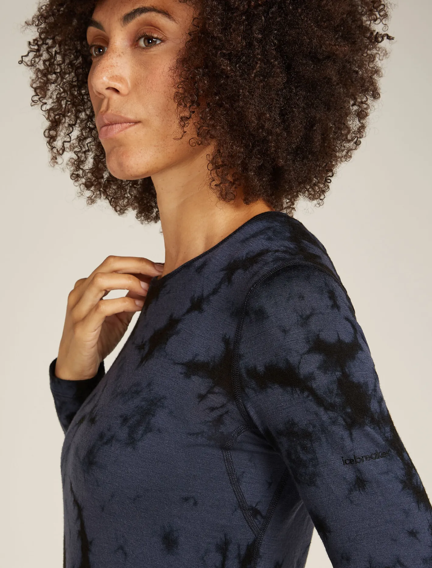 Icebreaker Base Layers^Women's Merino 200 Oasis Long Sleeve Crewe Thermal Top Cloud Dye Graphite/Black