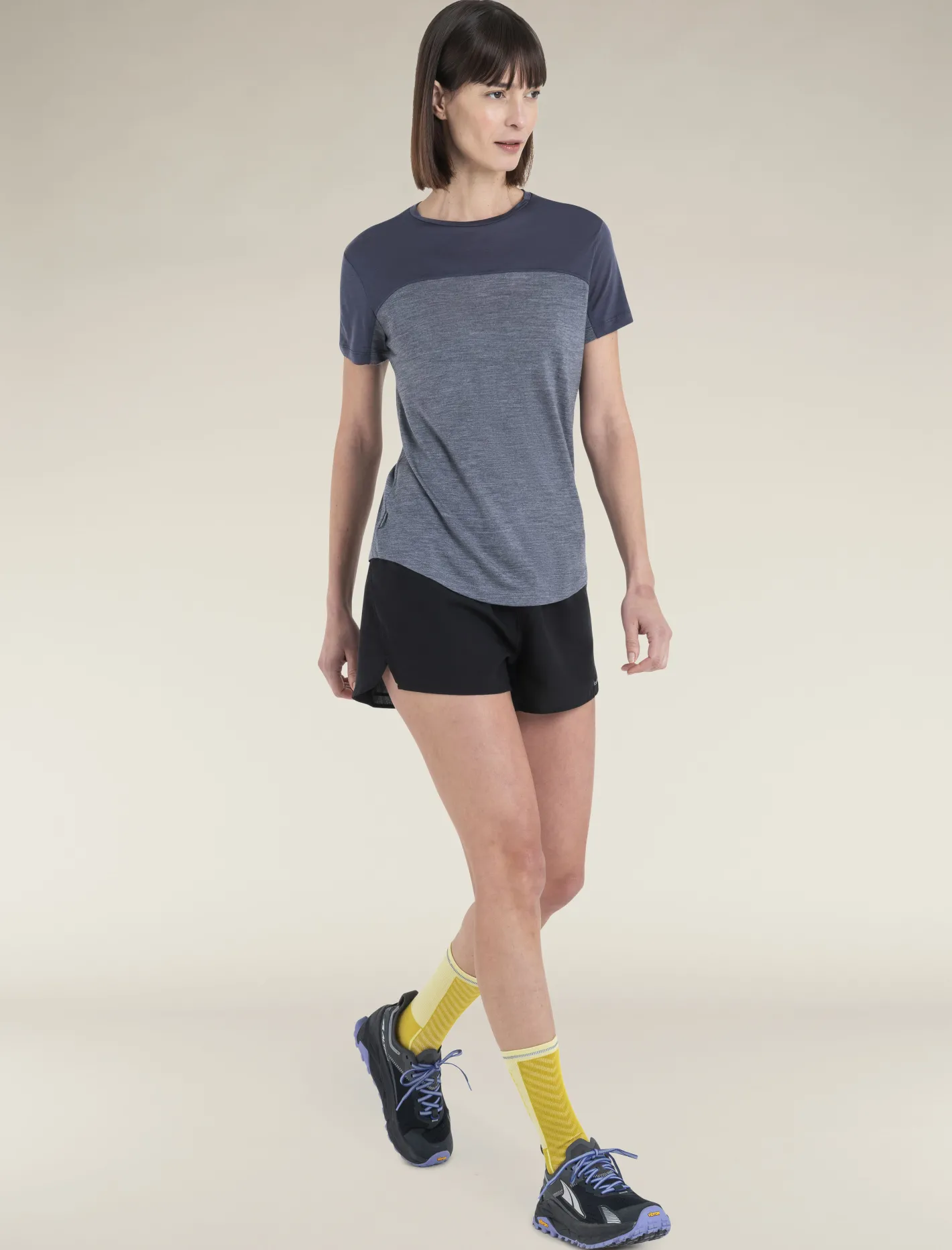 Icebreaker T-shirts & Tanks^Women's Merino Blend 125 Cool-Lite™ Sphere Short Sleeve T-Shirt Colour Block GraphiteHeather/Graphite