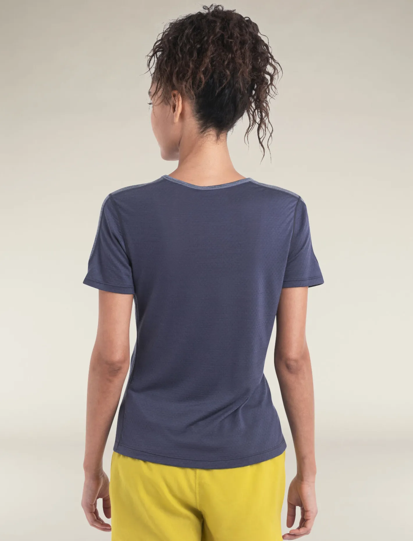 Icebreaker T-shirts & Tanks^Women's Merino Blend 125 ZoneKnit™ Energy Wind Short Sleeve T-Shirt Graphite/GraphiteHeather