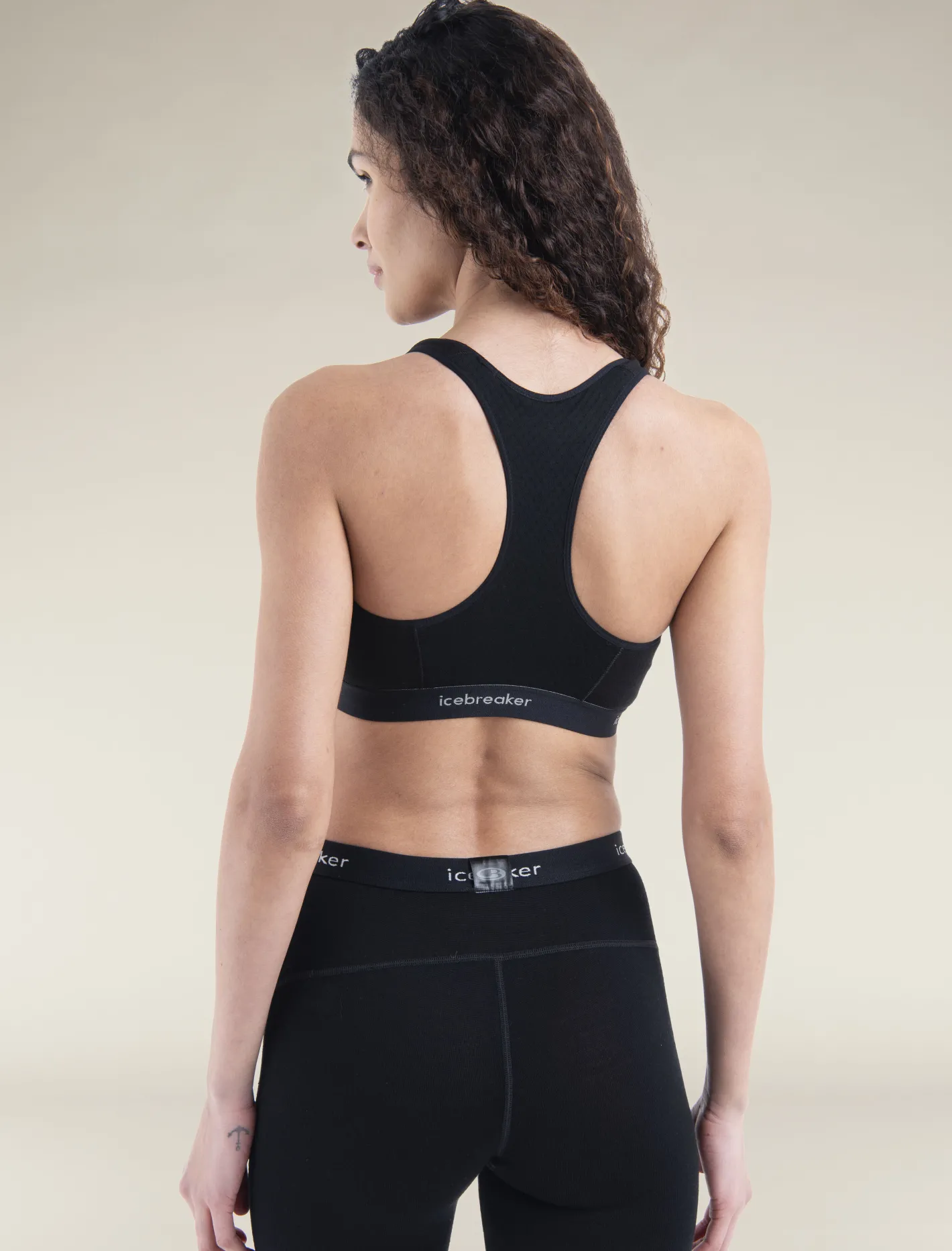 Icebreaker Underwear & Bras^Women's Merino Blend 125 ZoneKnit™ Racerback Bra Black