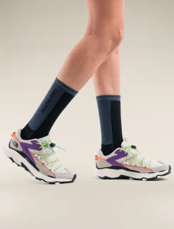 Icebreaker Socks^Women's Merino Blend Run+ Ultralight Crew Socks Black/Graphite