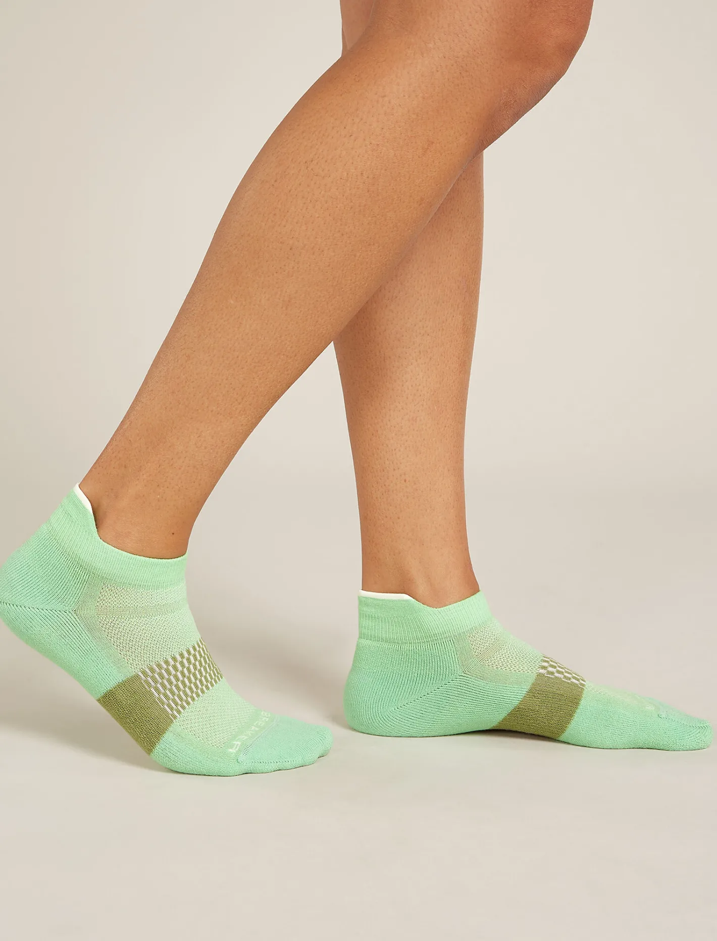 Icebreaker Socks^Women's Merino Multisport Light Micro Socks Glass/Snow